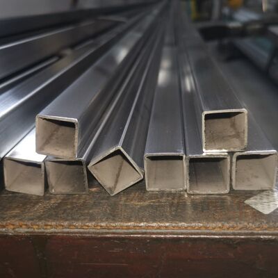 0.6mm-3.5mm বেধ আয়না সাটিন পৃষ্ঠ 201 304 316 গ্রেড 30mmx30mm স্টেইনলেস স্টীল ইনক্স স্কয়ার টিউব পাইপ